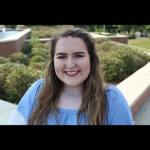 Meet your Posher, Molly